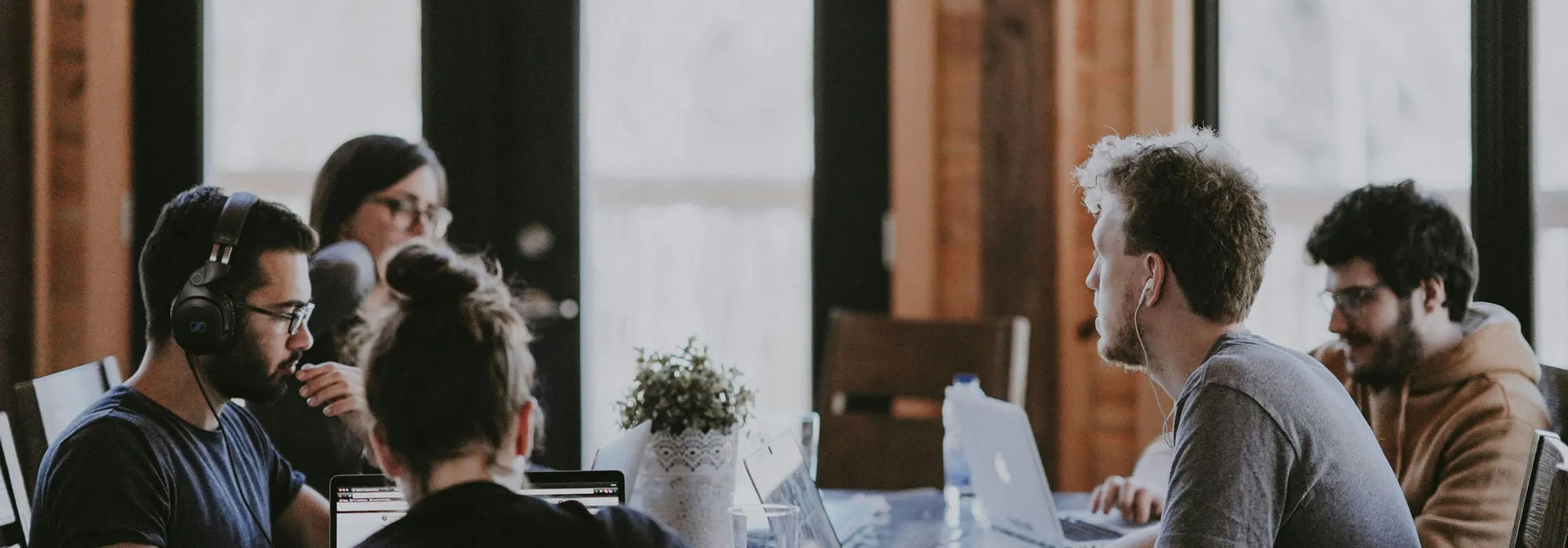 ロシア語番組通訳のイメージ